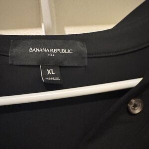 Banana Republic Classic Black Top XL